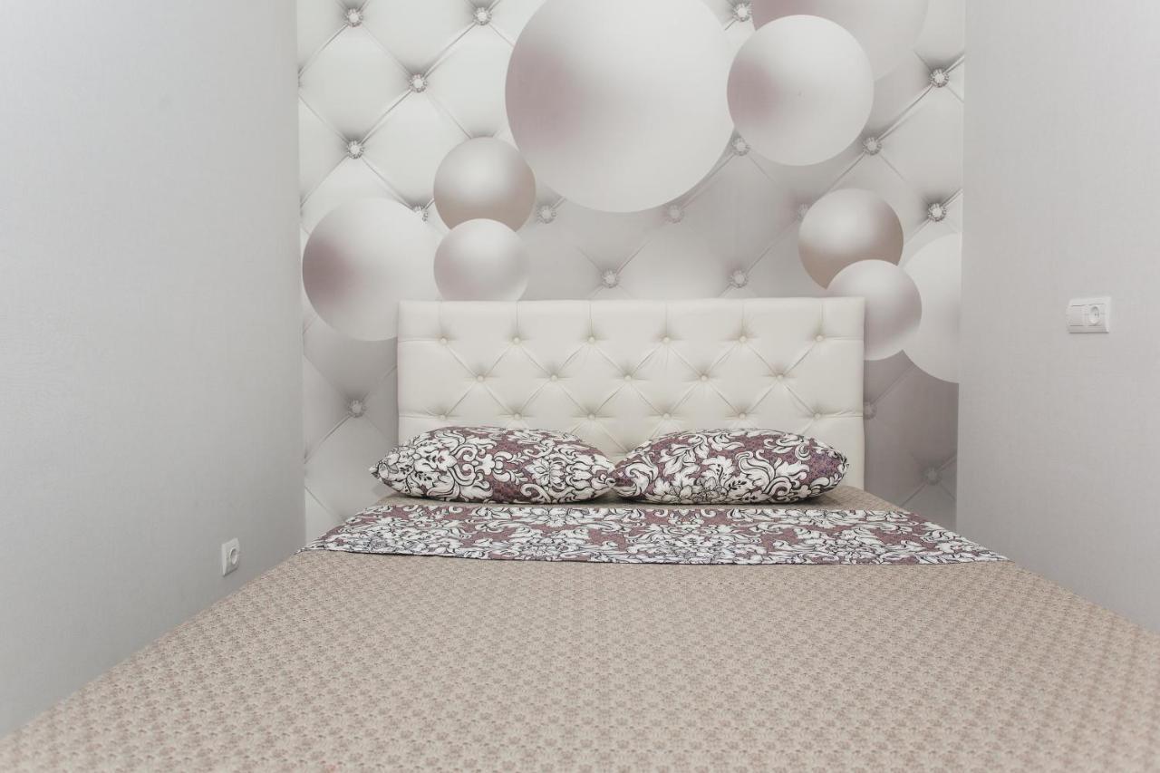 Vip Apartments Faraon Centr Sumi Dış mekan fotoğraf
